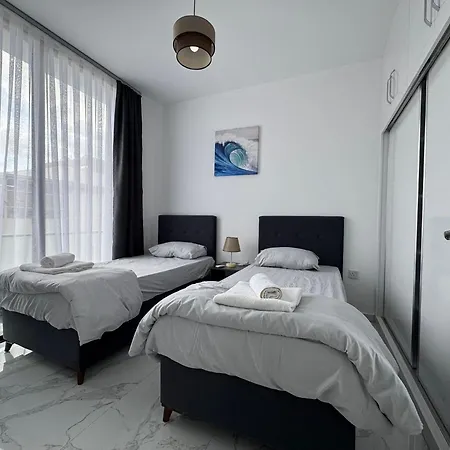 Suncity By Myguest Cyprus Appartement Trikomo