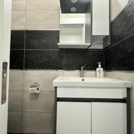 Suncity By Myguest Cyprus Trikomo