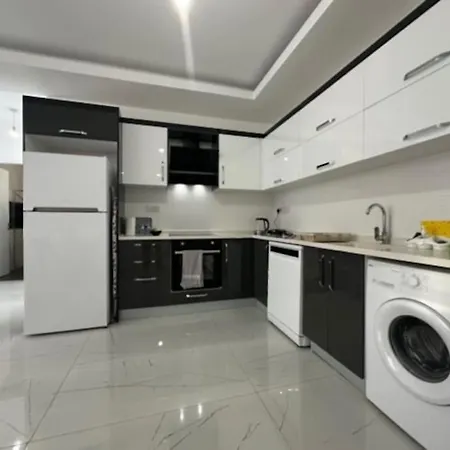 Suncity By Myguest Cyprus Trikomo