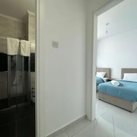 Suncity 21 By Myguest Cyprus Apartment Trikomo