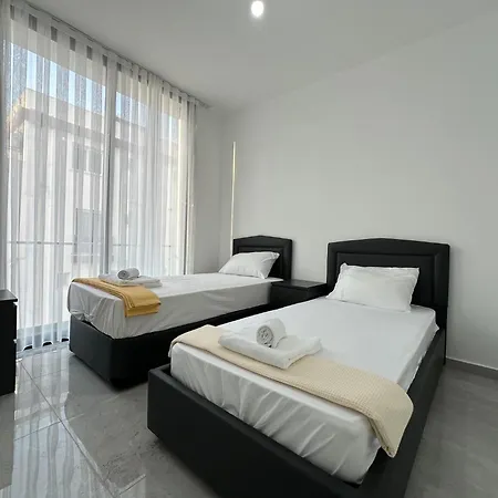 Suncity By Myguest Cyprus Trikomo