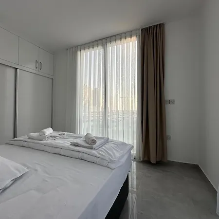 Suncity By Myguest Cyprus Trikomo