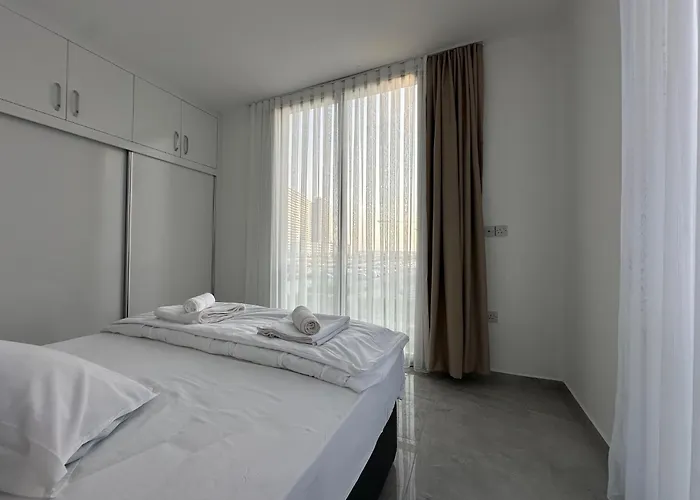 Suncity By Myguest Cyprus Trikomo